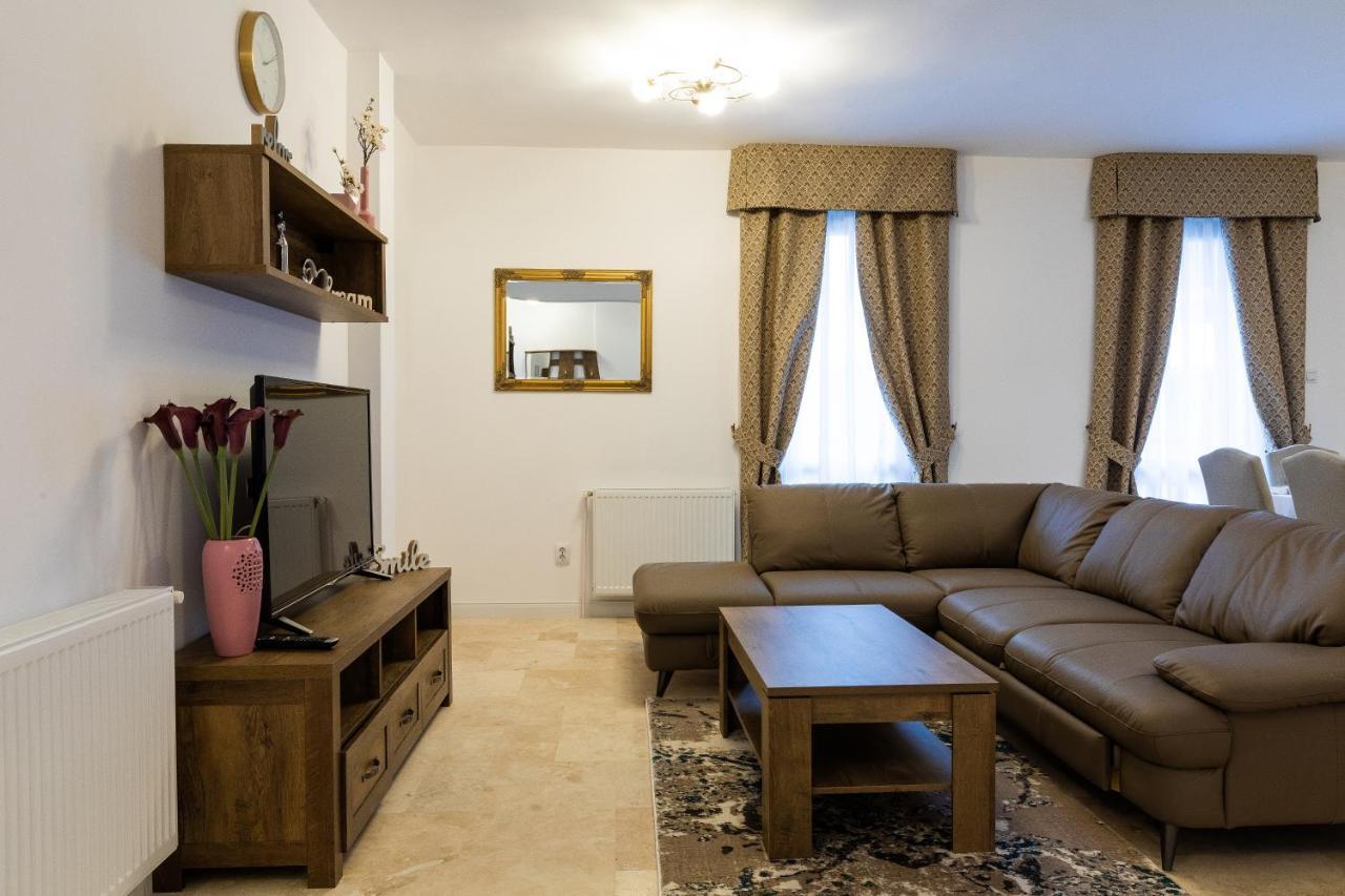 פויאנה ברשוב Montana Residence מראה חיצוני תמונה