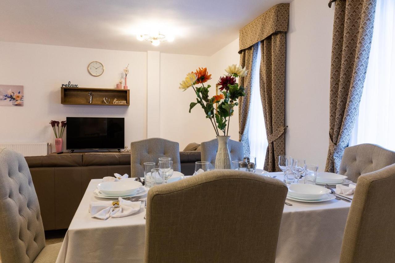 פויאנה ברשוב Montana Residence מראה חיצוני תמונה